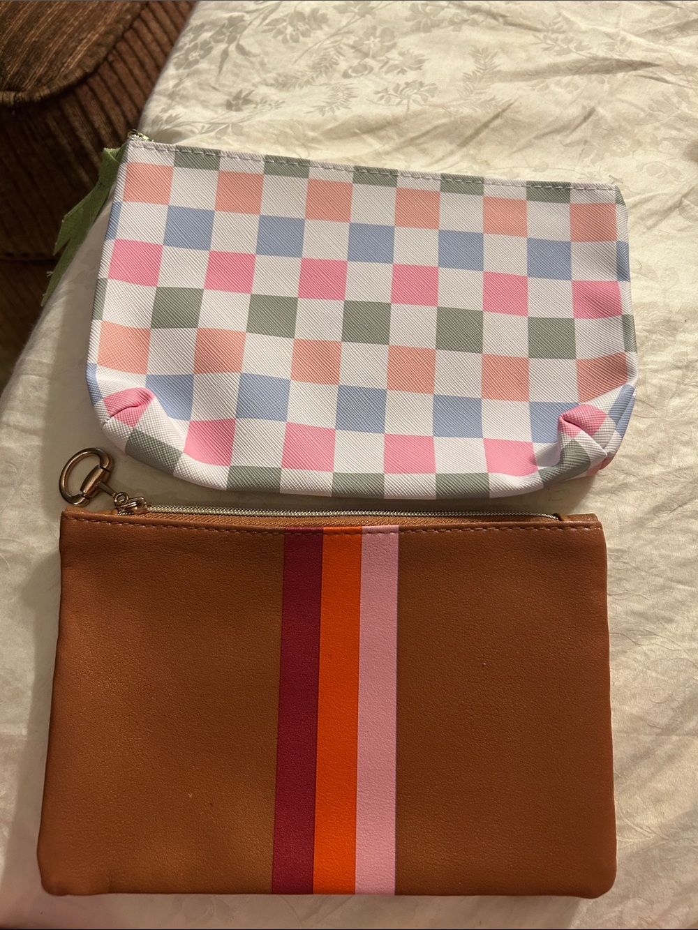 Womens Two-Piece Cosmetic Pouch Set in Brown and Pastel Check
